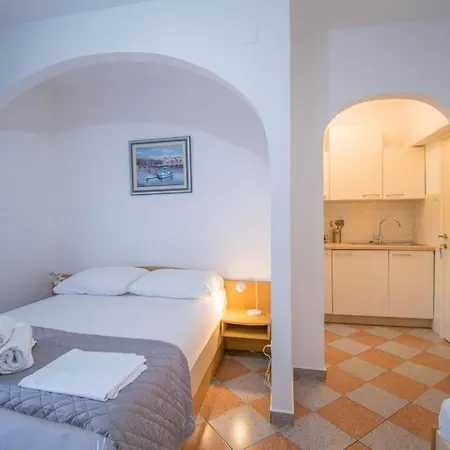 Kameni Dvori Apartament *