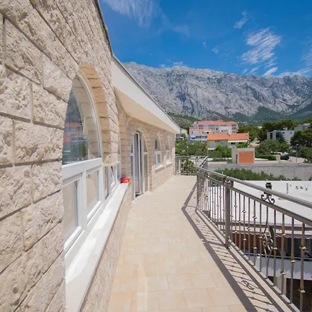 Apartment Kameni Dvori Baska Voda
